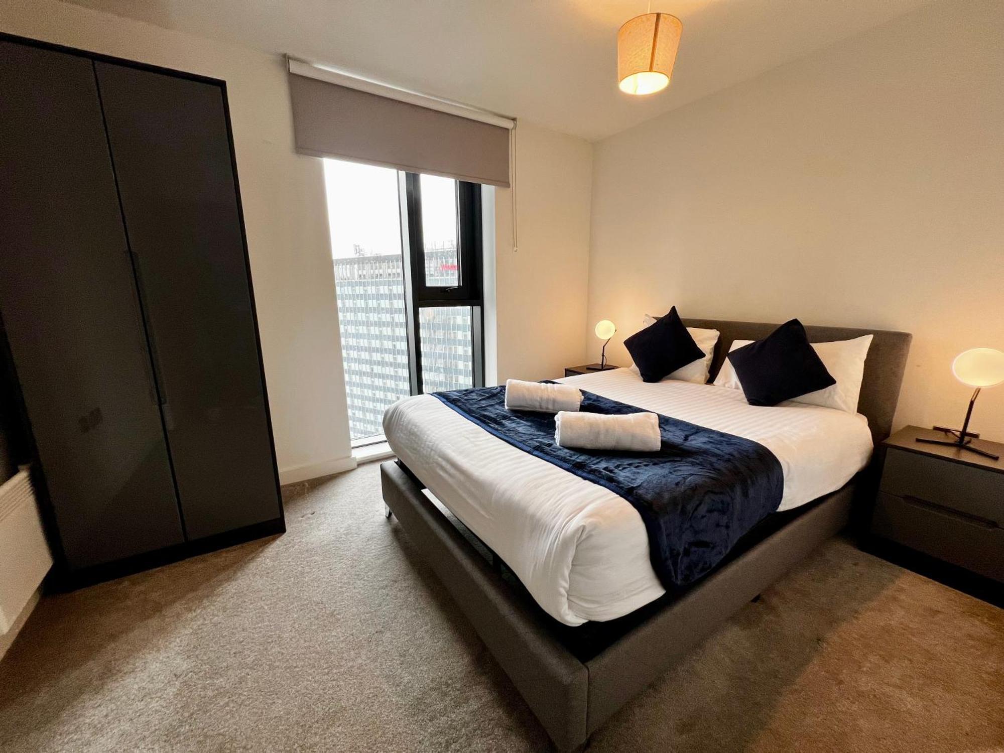Premium Deals L Last-Minute Stay L 4 Min Walk To Birmingham Central Library L 18Th Floor 2 Bed 2 Bath City Centre Penthouse With Gym & Netflix By Jvt Short Lets Eksteriør billede